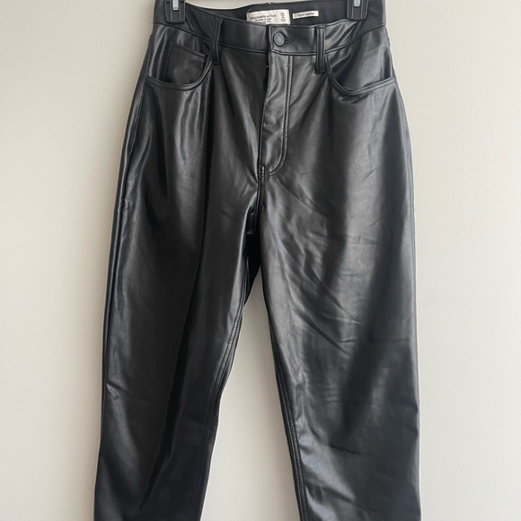 Abercrombie & Fitch Curve Love Vegan Leather Pants - Picture 2 of 4